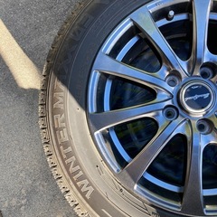 ヤリスクロス中古スタッドレスたいやタイヤの画像