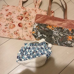 昔ながらのカバン✨色んな柄✨布バッグ8枚セット✨の画像