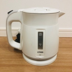 タイガー　電気ケトル わく子　PCF-G080の画像