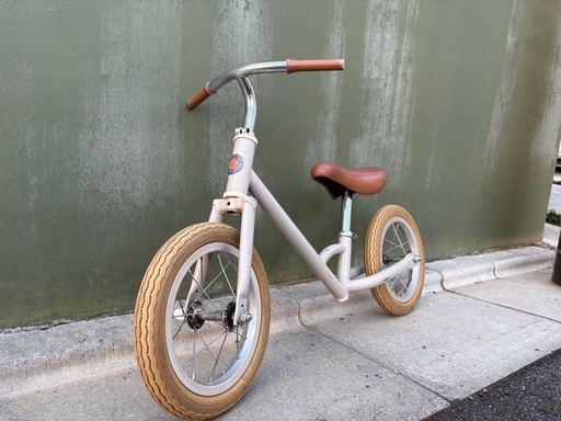 【2000円値下げセール】Tokyo bike ストライダー　キックバイク　ストライダー