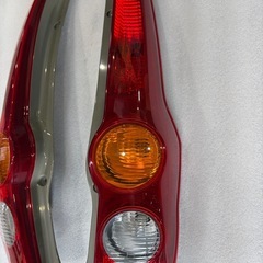 ミラL275S テールランプ左右の画像