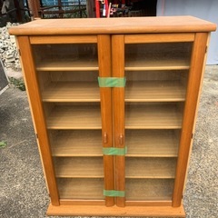 小物がたっぷり入る収納家具♪の画像