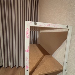 4段　棚　シェルフの画像