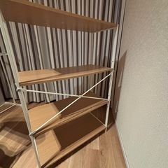 4段　棚　シェルフの画像