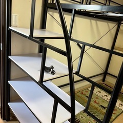 階段付きパイプロフトベッド【お引取り可能な方限定】の画像