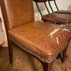 ダイニングチェアー.椅子の画像