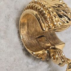 MONET モネ ゴールド イヤリング 2個 アクセサリー ヴィンテージ 金色の画像