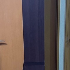 【本棚】ダークブラウン／高さ180cm（上下分割型）／収納力抜群✨おしゃれで落ち着いたデザイン／取りに来られる方限定！の画像