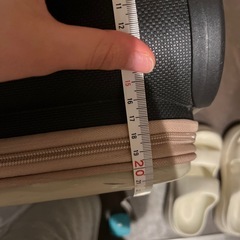 前開きスーツケースの画像