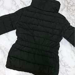 🤍𝐁𝐞𝐫𝐬𝐡𝐤𝐚 ファーネックダウンの画像