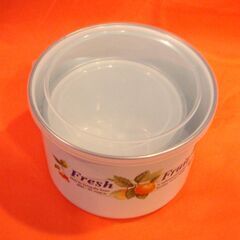 ホーロー 丸深型保存容器　2点セット　未使用  16cm  12.5cmの画像