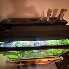 コトブキ　90センチ水槽用の照明機の画像