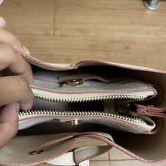 VISのハートカット2wayバッグです。の画像