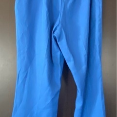 カラーパンツの画像