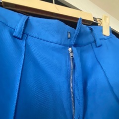 カラーパンツの画像