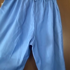 カラーパンツの画像