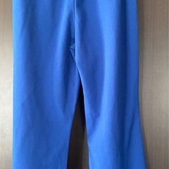 スリット入りカラーパンツ青🟦の画像