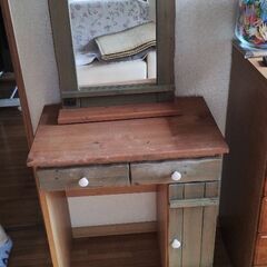 食器棚＆鏡台　グリーン　2点セットの画像