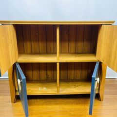 カントリー調　リビング収納棚 横幅:78cm×奥行30×高さ64cmの画像