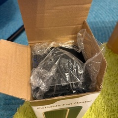 お譲り先決まりました新品未使用、ポータブルファンヒーターの画像