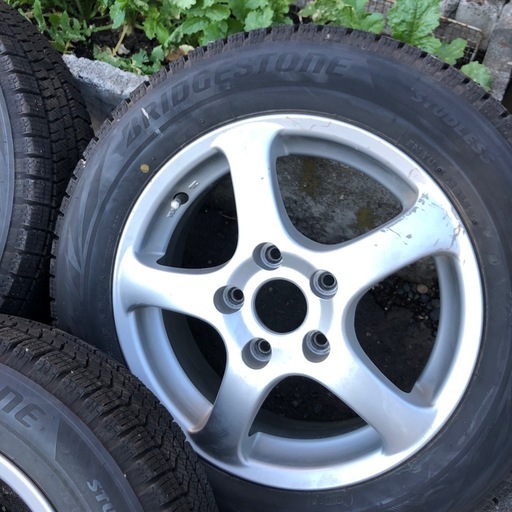ブリザック175/65R15 84Q