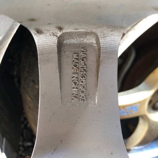 ブリザック175/65R15 84Q