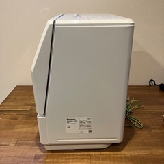 Panasonic 電気食器洗い乾燥機 NP-TCR5-W 2024年製
の画像