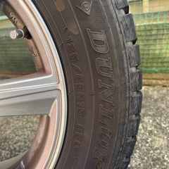 スタッドレスタイヤホイール&ナットセットの画像