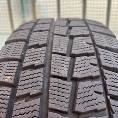 スタッドレスタイヤホイール&ナットセットの画像