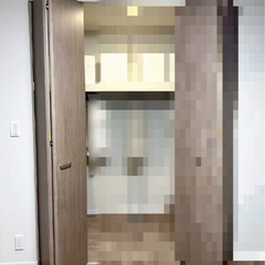 お引き取り限定 クローゼット扉　1枚の画像