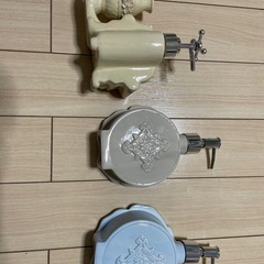 陶器のシャンプーボトル　インテリアの画像