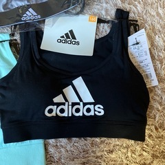 半額以下　アディダススポーツブラ3枚セットの画像