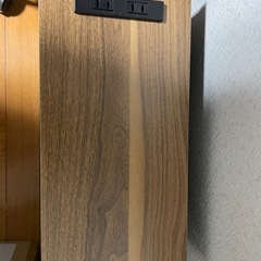 配線やルーターを隠す収納の画像