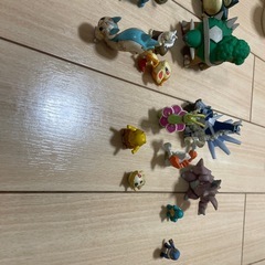 ポケモンフィギュアとおまけの画像