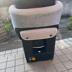 アップリカ　チャイルドシート　製品名はcururila モデル#8AP73NVIJ 。の画像