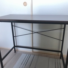 アイアンデスクの画像