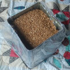 ２０２５年もの 国産100％広葉樹おが粉・おがくず　一斗缶入りの画像