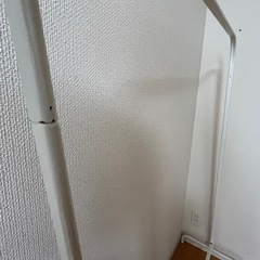 IKEAハンガーラックの画像