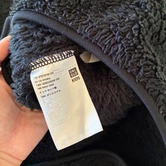 ユニクロ　フリースジャケット　140 黒の画像