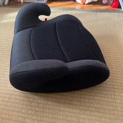 車 ジュニアシートの画像