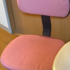 高さ調節可能　学習机
の画像