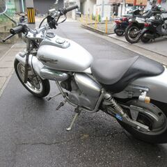 マグナ50　実動車【完全現状渡し】　シルバーの画像