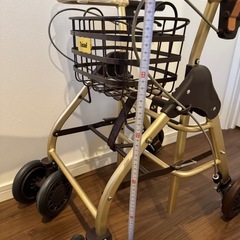 折りたたみ式室内用歩行器の画像