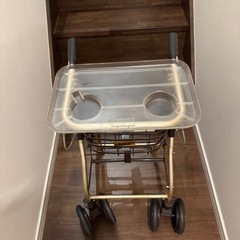 折りたたみ式室内用歩行器の画像