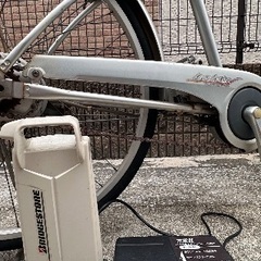 🚲電動アシスト自転車番号 19 BRIDGESTONE ブリジストン 大阪府内全域配達無料  保管場所に引き取りに来て頂ける場合は値引きしますの画像