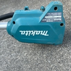 マキタ草刈機 MUR186UD ハンドル部分の画像