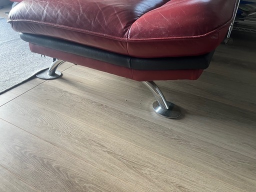 皮のそふあー
