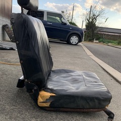 三菱ジープ j54 運転席純正シート　ジャンク　車検用にの画像