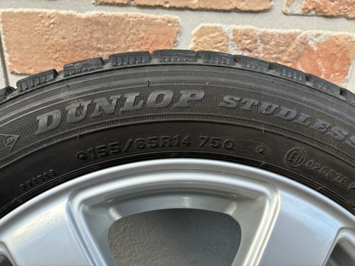 
アルミホイール付スタットレスタイヤ 155 65 R14 ムーヴ等