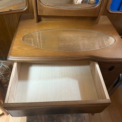 三面鏡台の画像